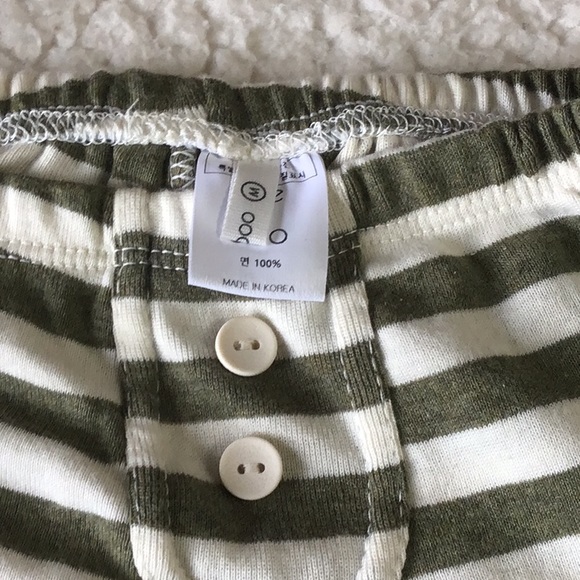 Peekaboo, children’s shorts. Sz 3T - Picture 3 of 3